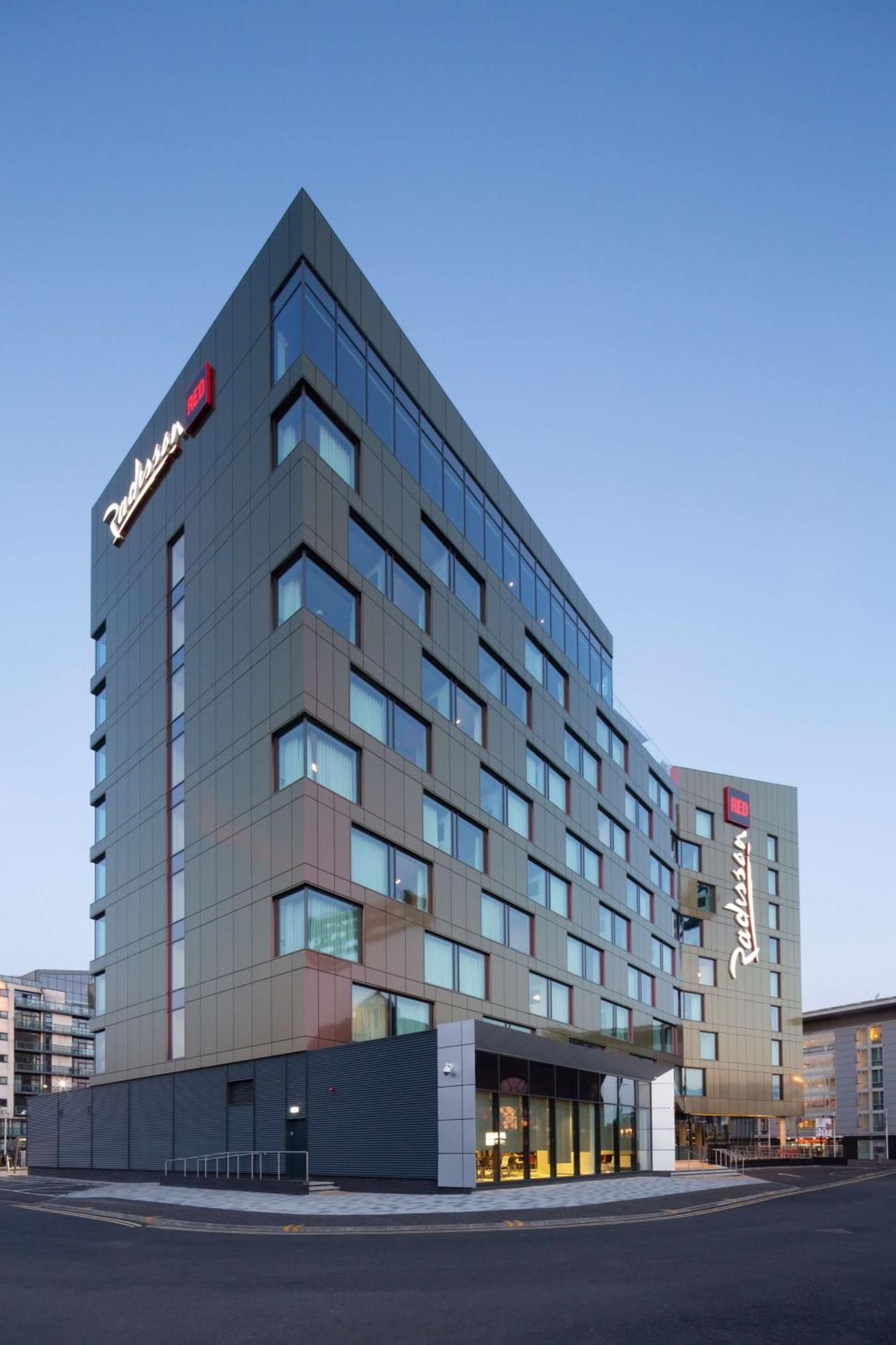 Radisson Red Hotel, Глазго Экстерьер фото